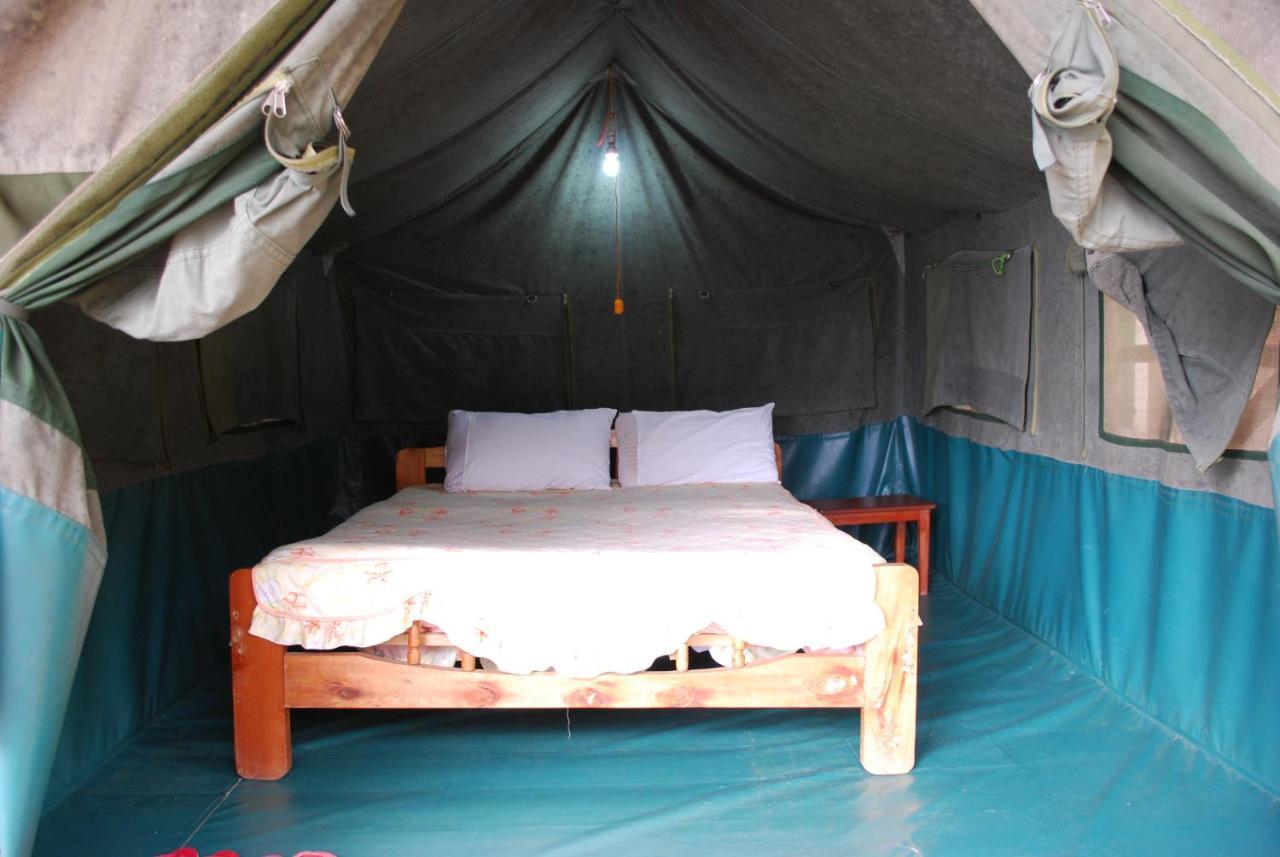 Crater Bay Cottages Kabale Екстер'єр фото