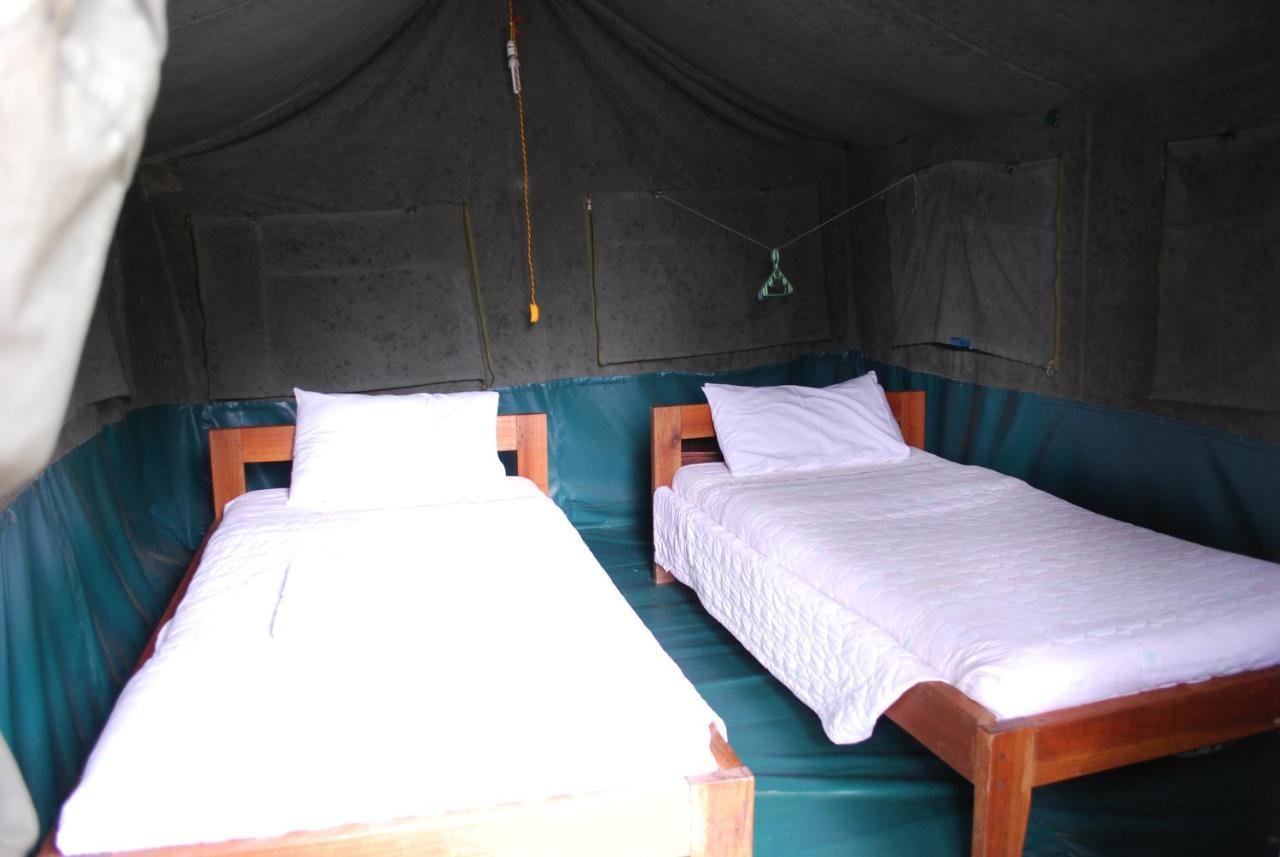 Crater Bay Cottages Kabale Екстер'єр фото