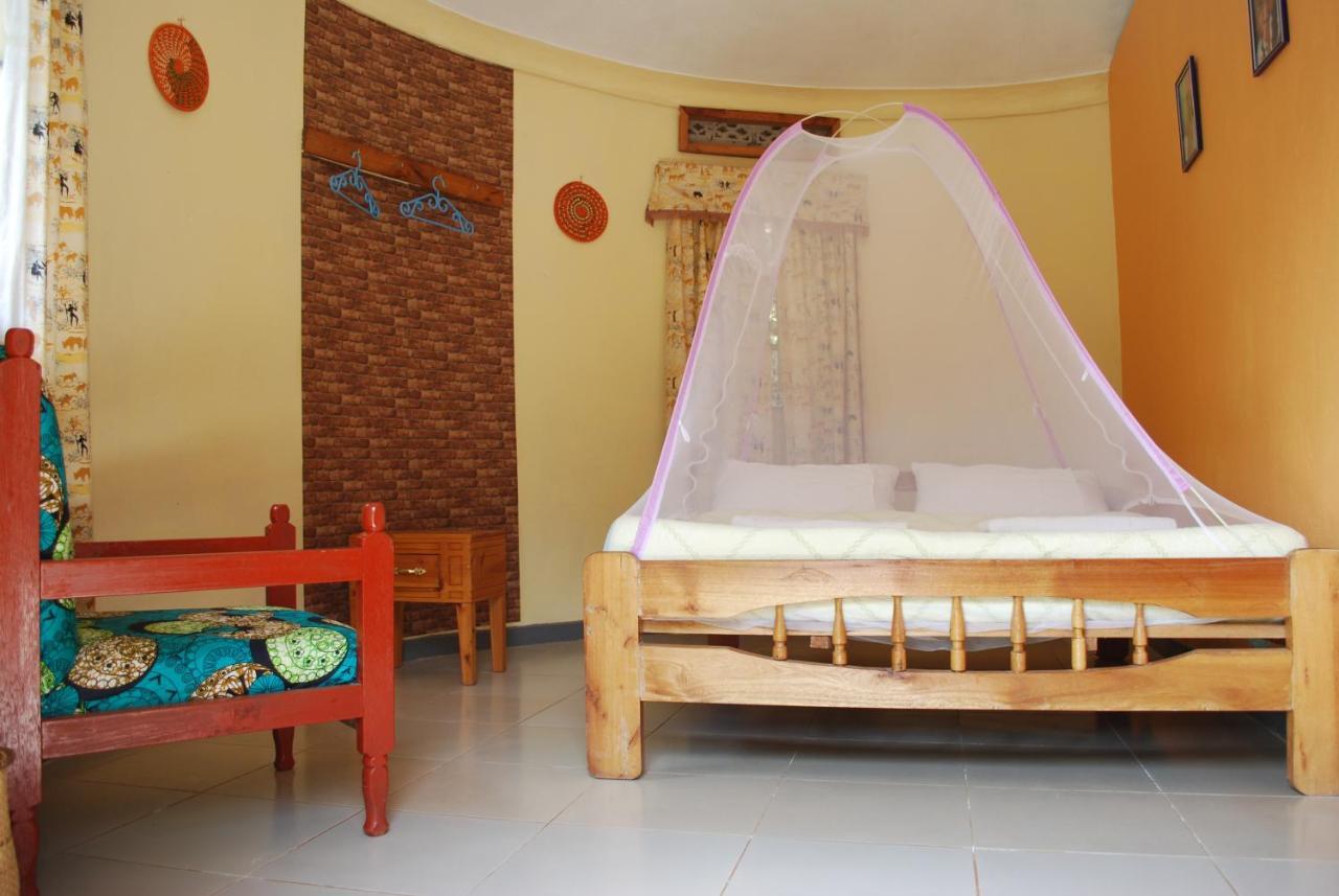 Crater Bay Cottages Kabale Екстер'єр фото
