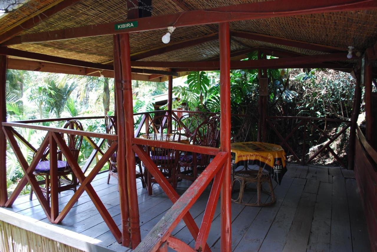 Crater Bay Cottages Kabale Екстер'єр фото